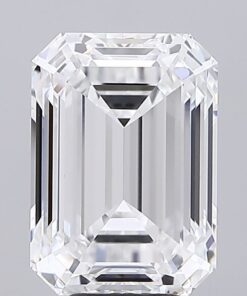 VVS2 7.56 ct EMERALD Diamond